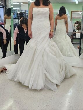 Vera Wang Wedding Dress